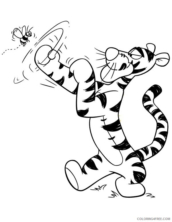Winnie the Pooh Coloring Pages Cartoons Tigger Boxing with a Bee Printable 2020 7021 Coloring4free